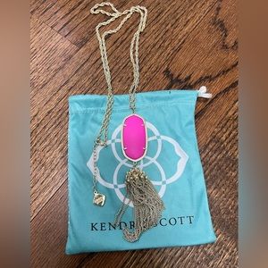 Kendra Scott Necklace - Excellent condition

Will accept reasonable price.